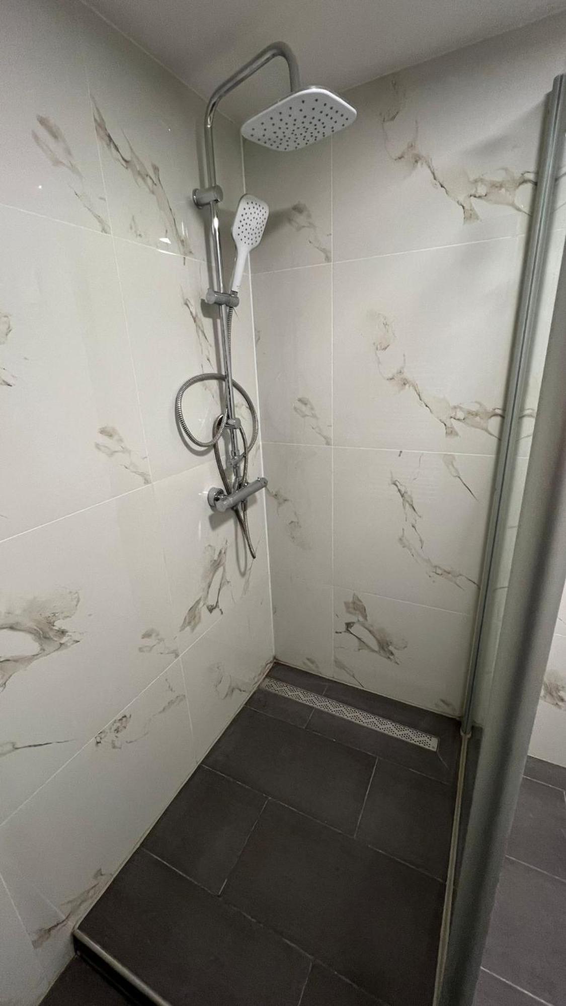 Zentrale Appartmenzimmer In اسشوغه المظهر الخارجي الصورة